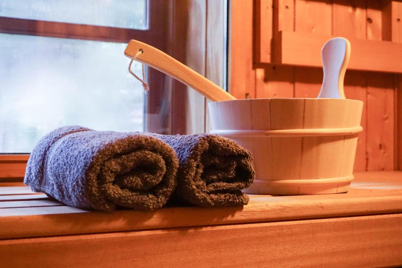 Ruhe Unter Reet-Haus Mit Sauna, Whirlpool Und Kamin Gnarrenburg Zewnętrze zdjęcie