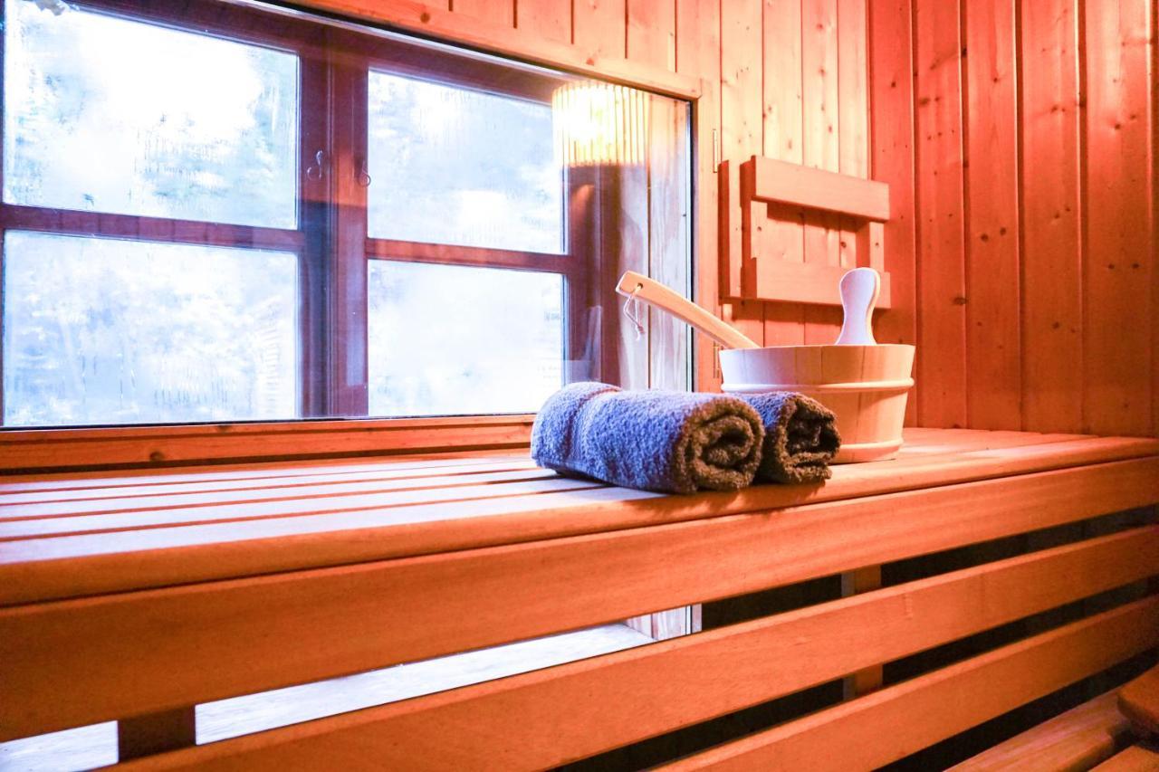Ruhe Unter Reet-Haus Mit Sauna, Whirlpool Und Kamin Gnarrenburg Zewnętrze zdjęcie